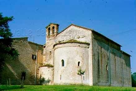 Chiesa abbaziale di S. Vincenzo al Furlo ad Acqualagna